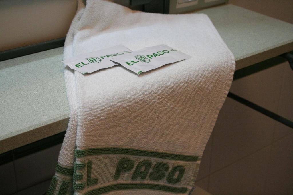 El Paso Hotel Aguilas Luaran gambar